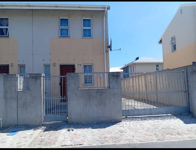 2 BEDROOM HOUSE FOR SALE IN WOODLANDS